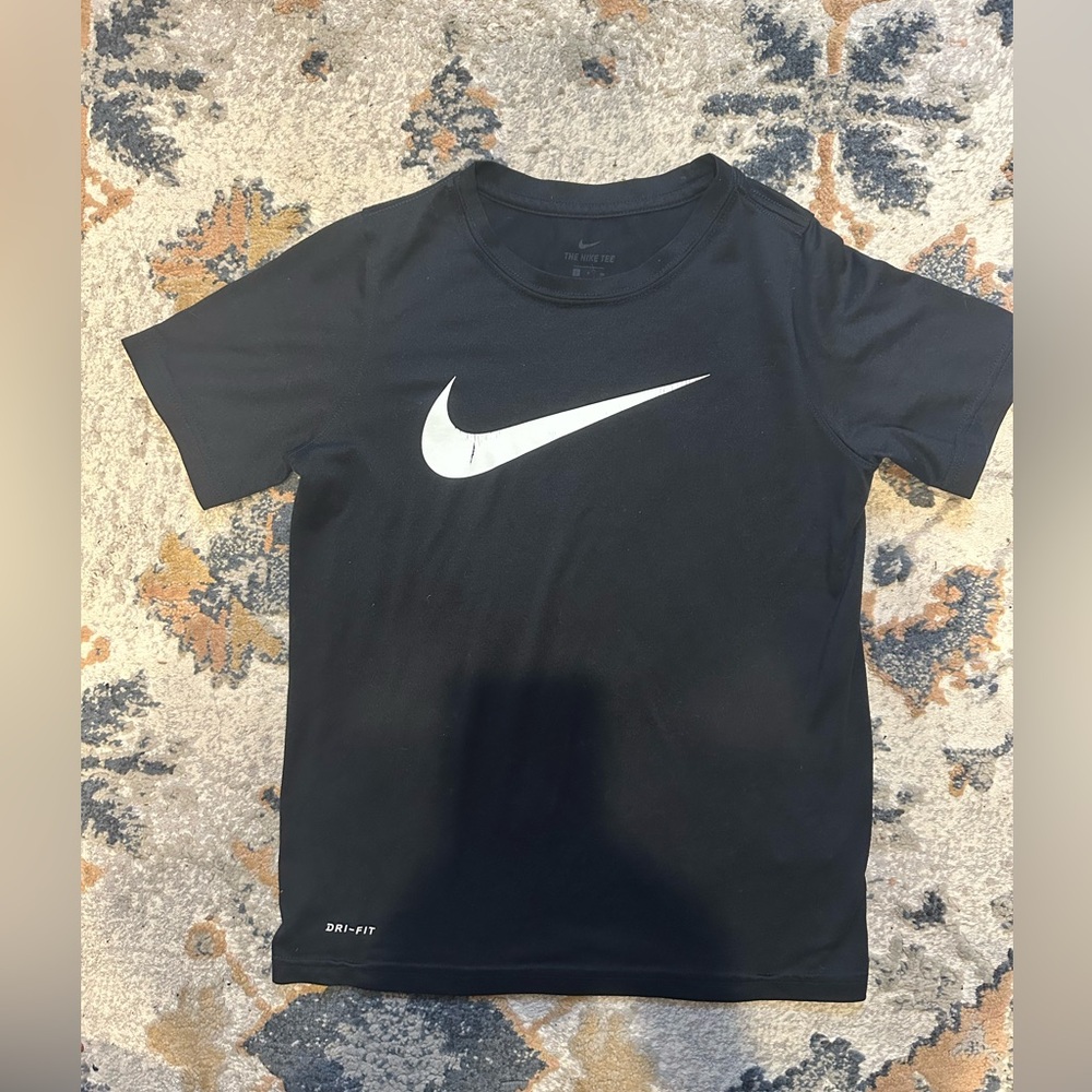 Boys Youth Small Nike Dry-Fit T